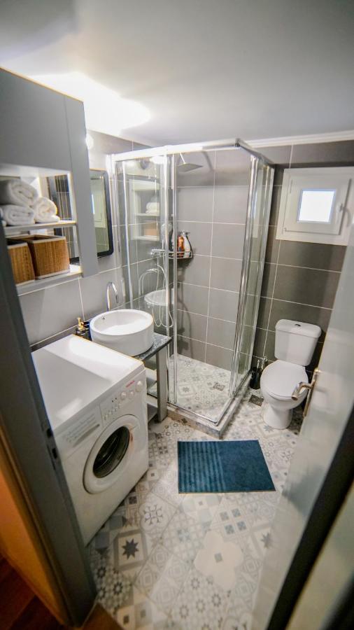 D16 Athens Apartment - 5' Mins To Petralona Metro Bagian luar foto
