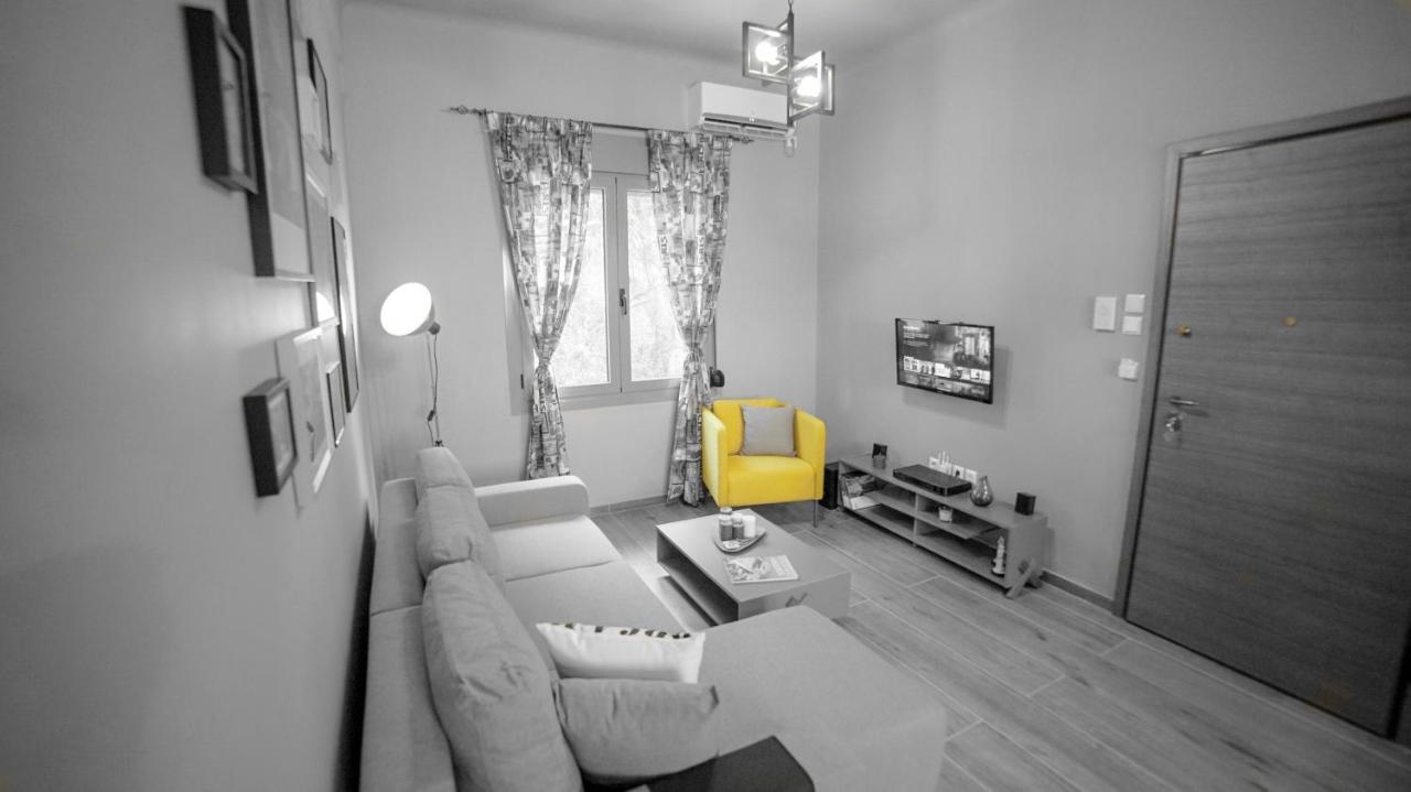 D16 Athens Apartment - 5' Mins To Petralona Metro Bagian luar foto
